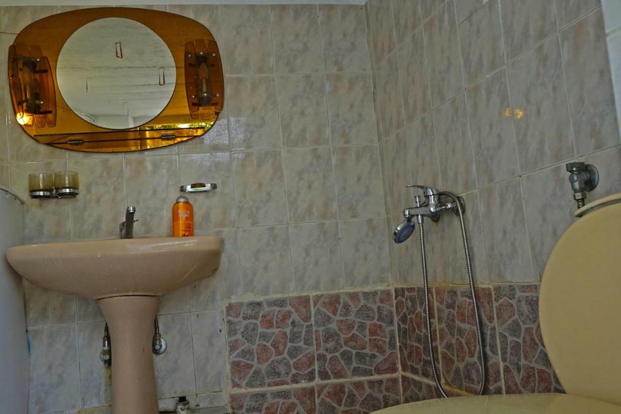 Villa Fofo - Beautiful Sea Front Villa With 650M2 Garden Nea Kallikrateia Экстерьер фото